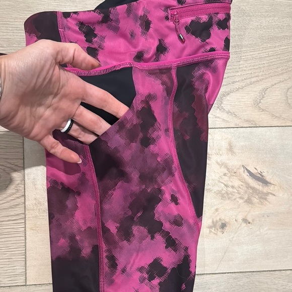 Lululemon Pace Revival Crop Pink and Black Patterned Leggings - Picture 6 of 16